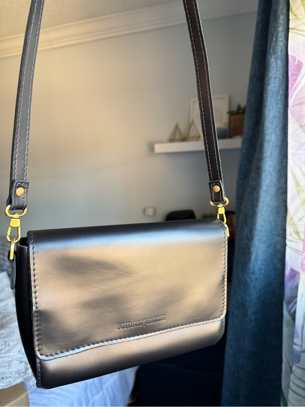 Portland Leather Goods - Medium Metro - Black Leather Crossbody Bag